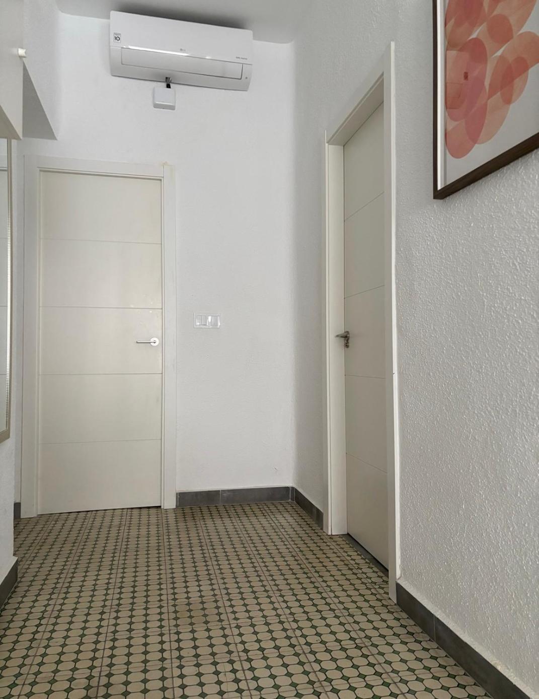Beautiful Appartment In The Heart Of Alicante Exteriör bild