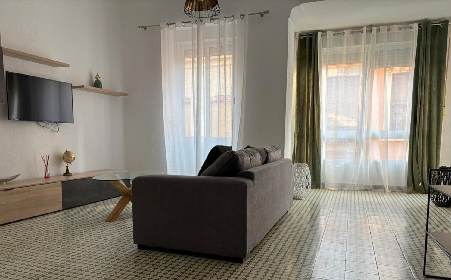 Beautiful Appartment In The Heart Of Alicante Exteriör bild